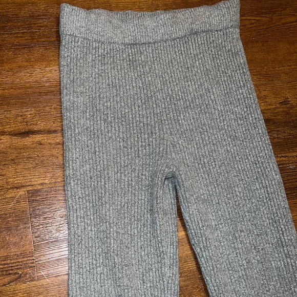 Abercrombie & Fitch Gray Sweater Knit Ribbed Flare Bootcut Stretch Pants Size M - Picture 3 of 7